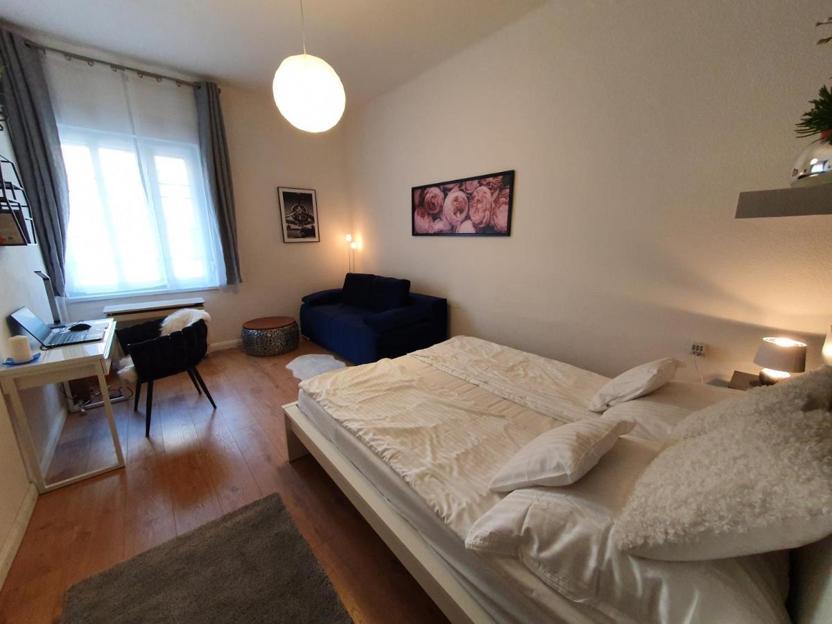Boesix Apartman Budapest Esterno foto