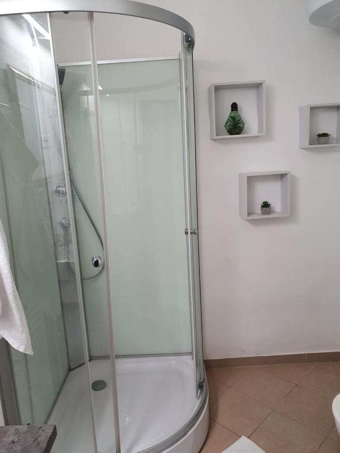 Boesix Apartman Budapest Esterno foto