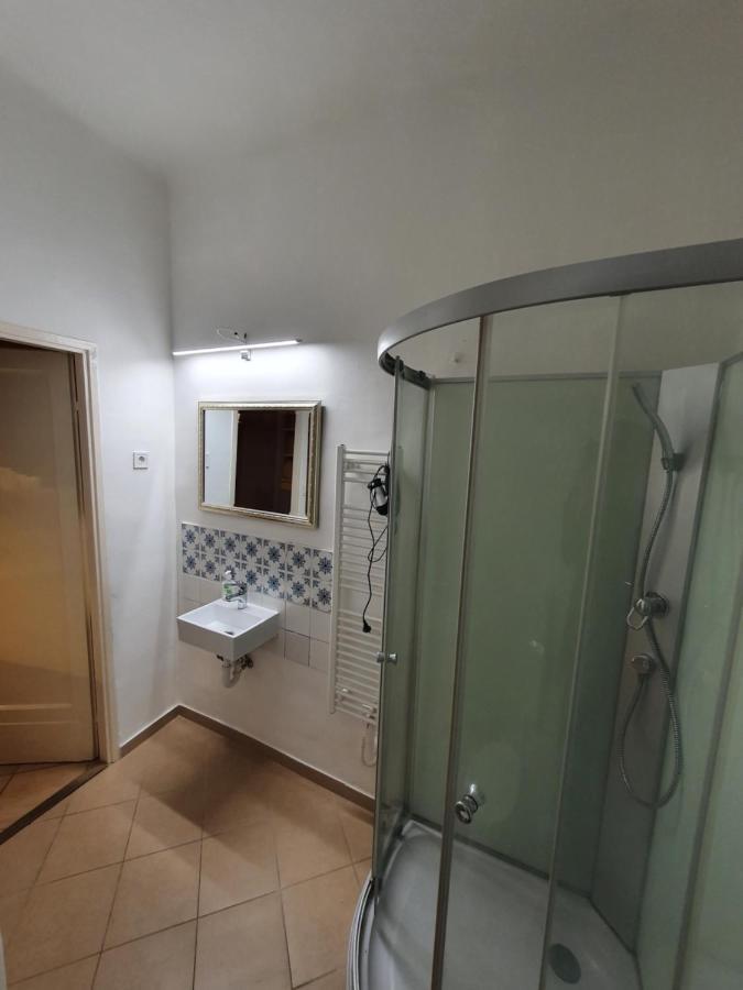 Boesix Apartman Budapest Esterno foto